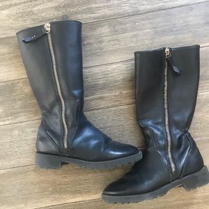 Little Girls Black Boots with Zippers